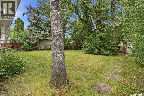 129 Cameron Crescent, Regina, SK - Outdoor