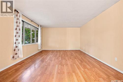 129 Cameron Crescent, Regina, SK - Indoor Photo Showing Other Room
