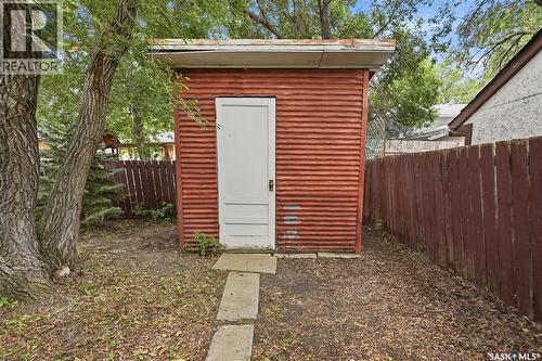 129 Cameron Crescent, Regina, SK - Outdoor