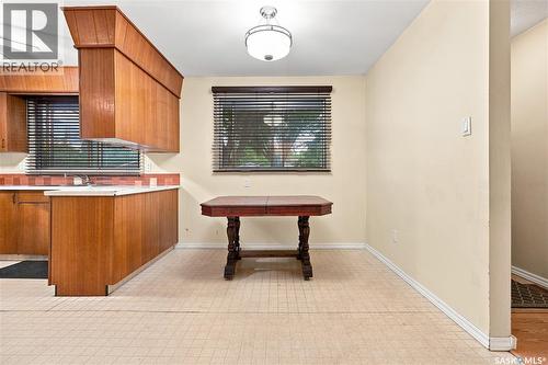 129 Cameron Crescent, Regina, SK - Indoor