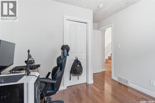 5122 Canuck Crescent, Regina, SK - Indoor