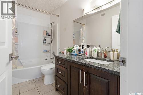 5122 Canuck Crescent, Regina, SK - Indoor Photo Showing Bathroom