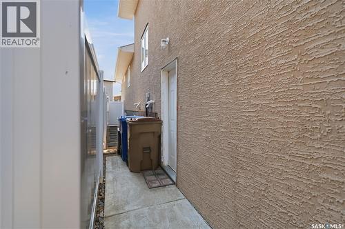 5122 Canuck Crescent, Regina, SK - Outdoor