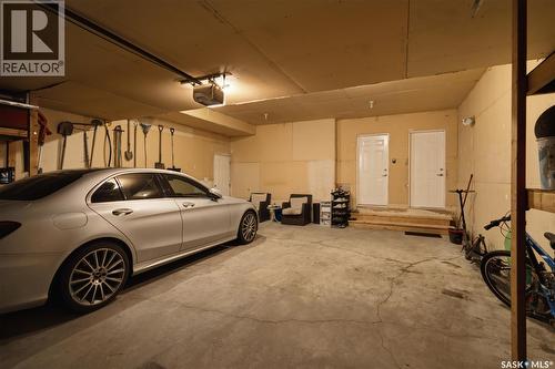 5122 Canuck Crescent, Regina, SK - Indoor Photo Showing Garage
