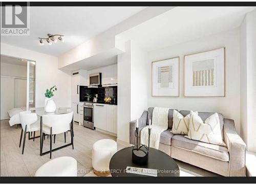 318 - 90 Glen Everest Road, Toronto, ON - Indoor