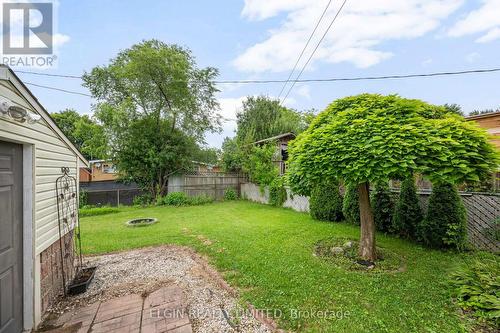 27 Vanier Place, St. Thomas, ON - Outdoor