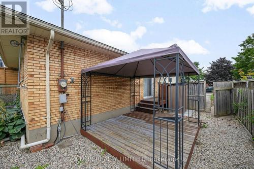 27 Vanier Place, St. Thomas, ON - Outdoor With Exterior