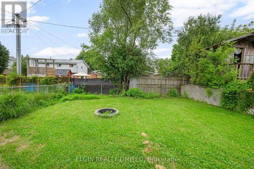 27 Vanier Place, St. Thomas, ON - Outdoor With Backyard
