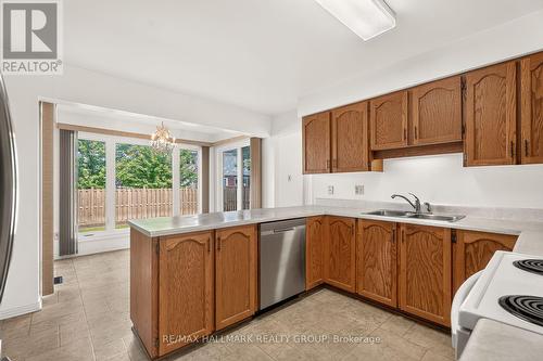 38 Bateman Drive, Ottawa, ON - Indoor Photo Showing Kitchen With Double Sink