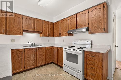 38 Bateman Drive, Ottawa, ON - Indoor Photo Showing Kitchen With Double Sink