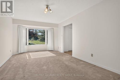 38 Bateman Drive, Ottawa, ON - Indoor Photo Showing Other Room