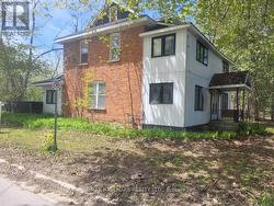 26 LAKESHORE ROAD W Oro-Medonte, ON L0L 2E0