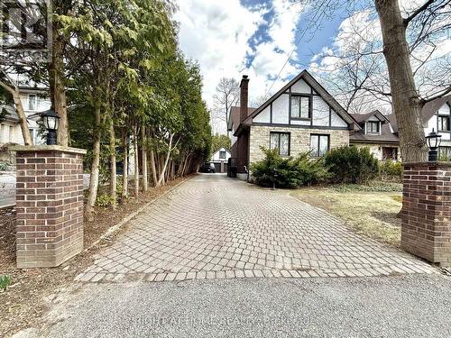 2123 Gordon Drive, Mississauga, ON - Outdoor