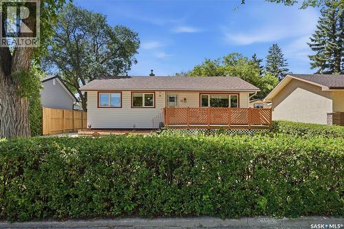 35 Elmview Road, Regina, SK - Outdoor