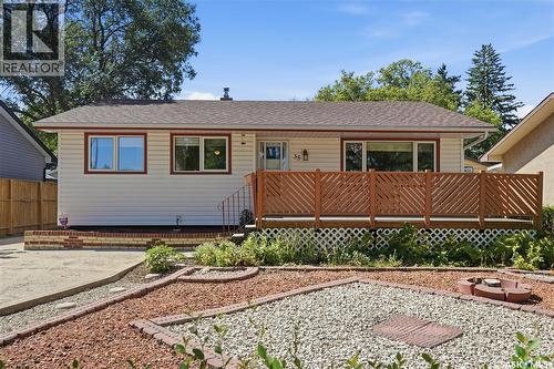 35 Elmview Road, Regina, SK - Outdoor