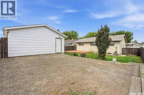 1813 Richardson Road, Saskatoon, SK - Outdoor With Exterior