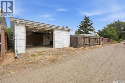 1813 Richardson Road, Saskatoon, SK - Outdoor