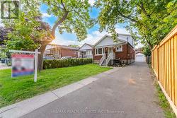30 ELDER AVENUE Toronto, ON M8W 1S4