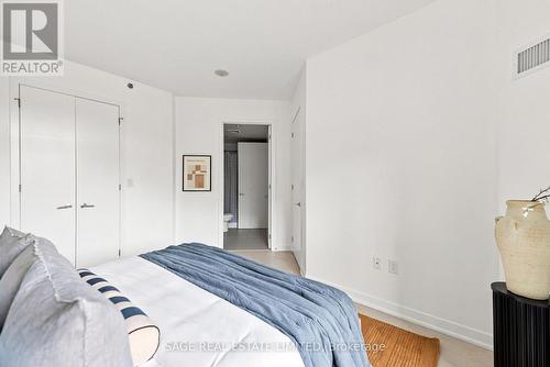 435 - 88 Colgate Avenue, Toronto, ON - Indoor Photo Showing Bedroom