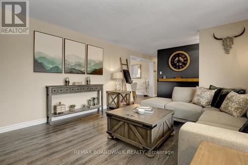 1505 7Th Line, Beckwith, ON - Indoor Photo Showing Living Room