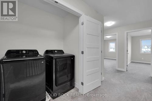 54 Griffith Way, Carleton Place, ON - Indoor Photo Showing Other Room