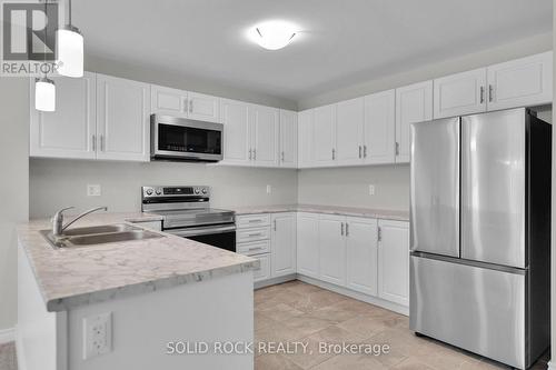 Kitchen - 54 Griffith Way, Carleton Place, ON - Indoor Photo Showing Kitchen With Double Sink With Upgraded Kitchen