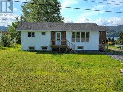 91 North Shore Highway Meadows, NL A0L 1G0
