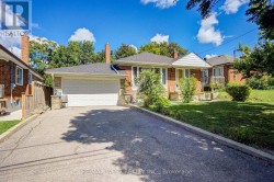 65 RIDGE POINT CRESCENT Toronto, ON M6M 2Z7