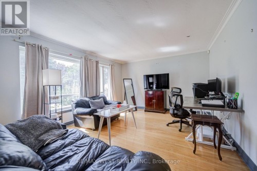65 Ridge Point Crescent, Toronto, ON 