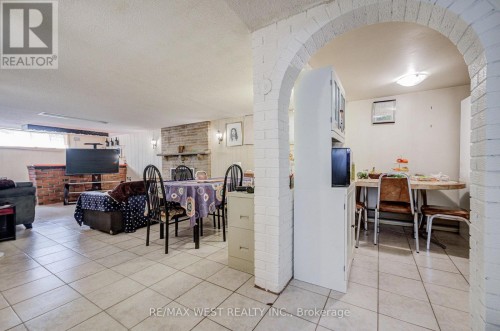 65 Ridge Point Crescent, Toronto, ON 