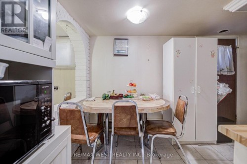 65 Ridge Point Crescent, Toronto, ON 