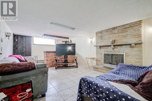 65 Ridge Point Crescent, Toronto, ON 