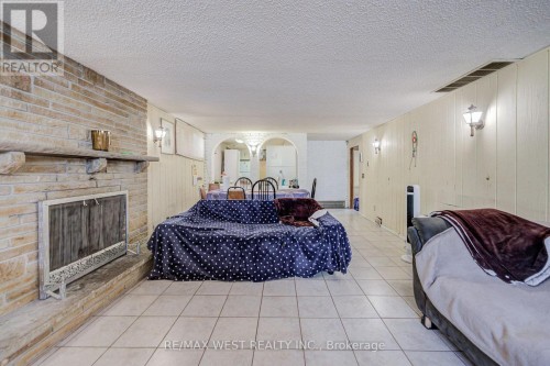 65 Ridge Point Crescent, Toronto, ON 