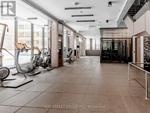 318 - 55 Mercer Street, Toronto, ON - Indoor Photo Showing Gym Room