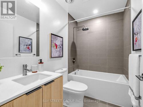 318 - 55 Mercer Street, Toronto, ON - Indoor Photo Showing Bathroom