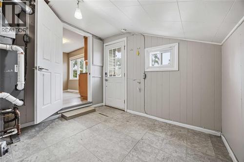 641 Maple Avenue, Sarnia, ON - Indoor Photo Showing Other Room