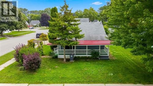 641 Maple Avenue, Sarnia, ON - Outdoor