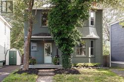 31 Craigmillar Avenue St. John's, NL A1E 1Z9