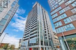 1504 - 15 BASEBALL PLACE  Toronto, ON M4M 0E6
