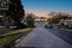 787 AVOCADO CRESCENT  Mississauga, ON L5W 1H4