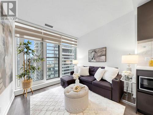 2807 - 55 Mercer Street, Toronto, ON - Indoor Photo Showing Living Room With Fireplace