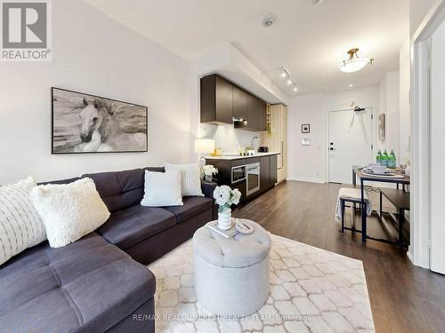 2807 - 55 Mercer Street, Toronto, ON - Indoor Photo Showing Living Room