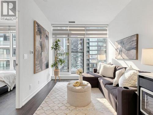 2807 - 55 Mercer Street, Toronto, ON - Indoor Photo Showing Other Room