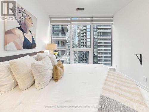 2807 - 55 Mercer Street, Toronto, ON - Indoor