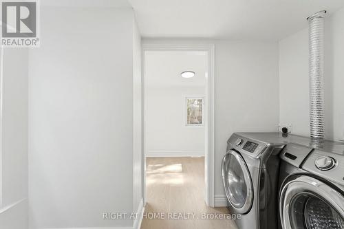522 Cannon Street E, Hamilton, ON - Indoor Photo Showing Laundry Room
