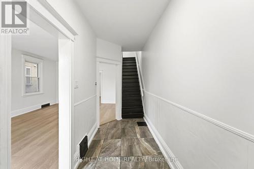 522 Cannon Street E, Hamilton, ON - Indoor Photo Showing Other Room