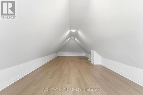 522 Cannon Street E, Hamilton, ON - Indoor Photo Showing Other Room