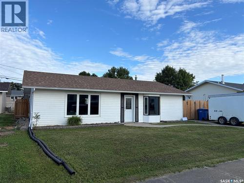 114 Saskatchewan Crescent, Kinistino, SK - Outdoor