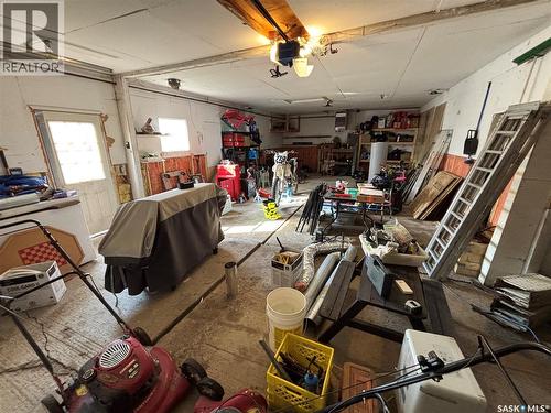 114 Saskatchewan Crescent, Kinistino, SK - Indoor