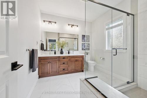 58 Carriage Crossing, Mapleton, ON - Indoor Photo Showing Bathroom